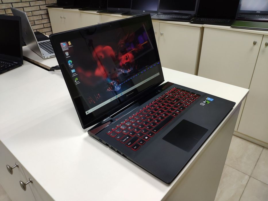 Ігровий ноутбук Lenovo Y50-70
