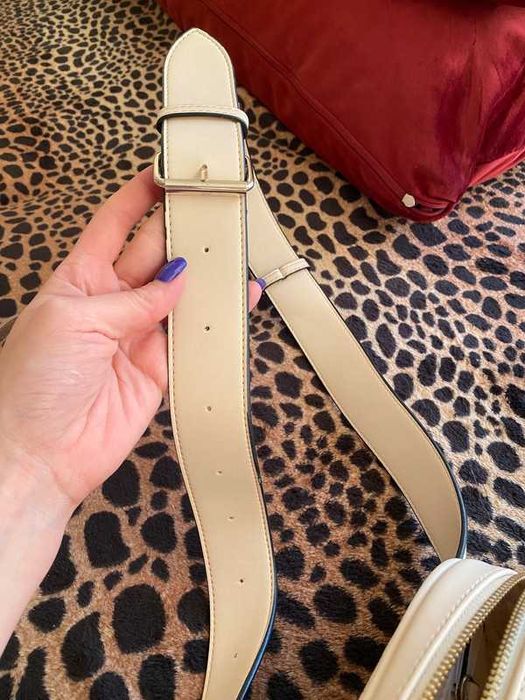 Kremowa nerka Valentino oryginalna piękna