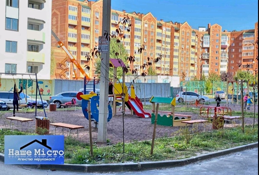 Продаж 2 кв по вул.Йови.1