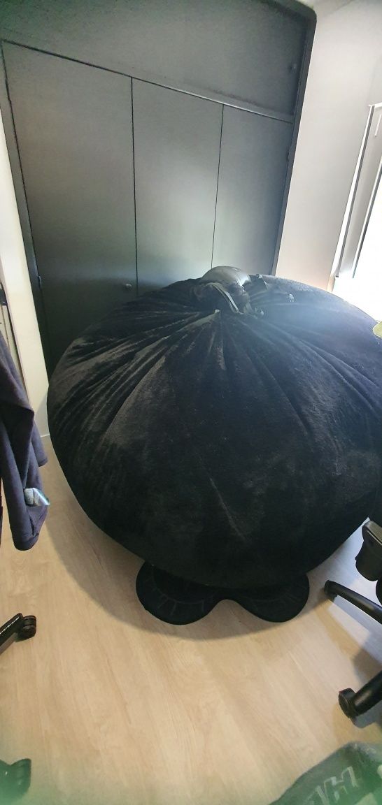Puff preto 180cm
