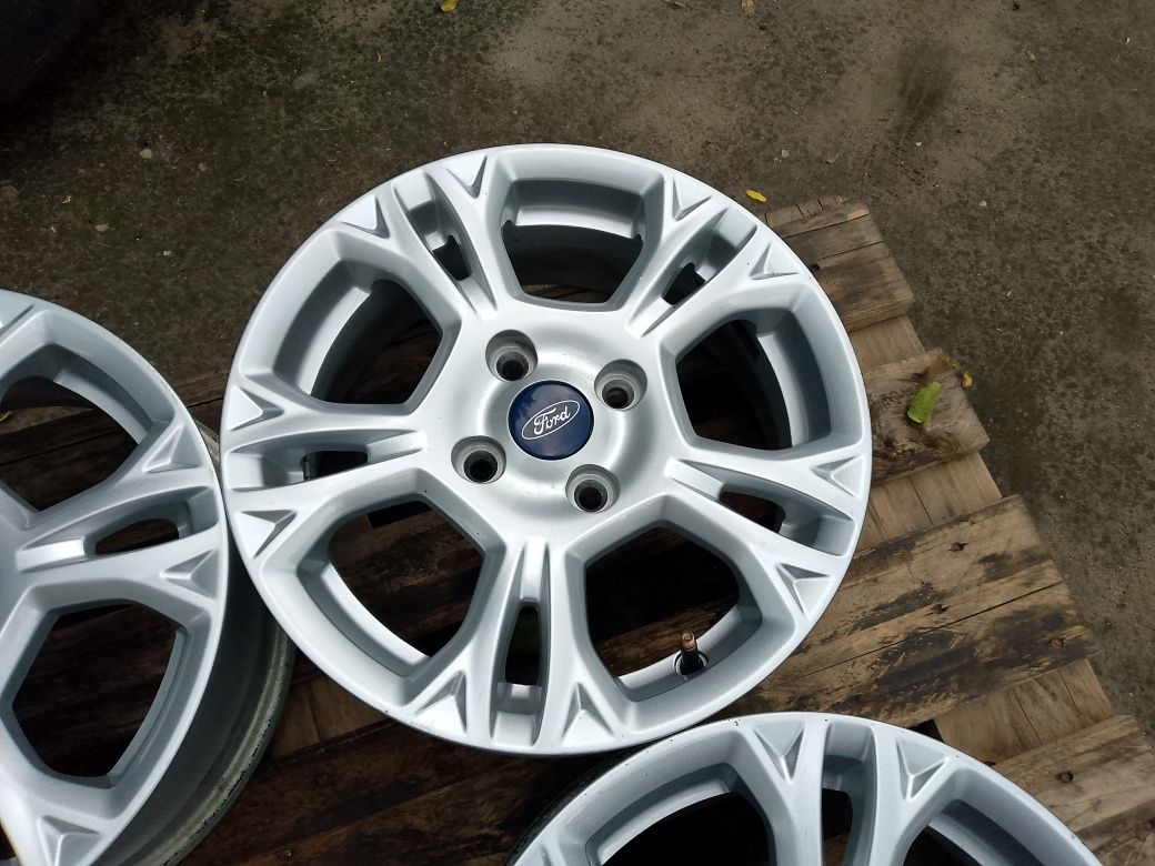 Felgi aluminiowe Ford 15 4x108