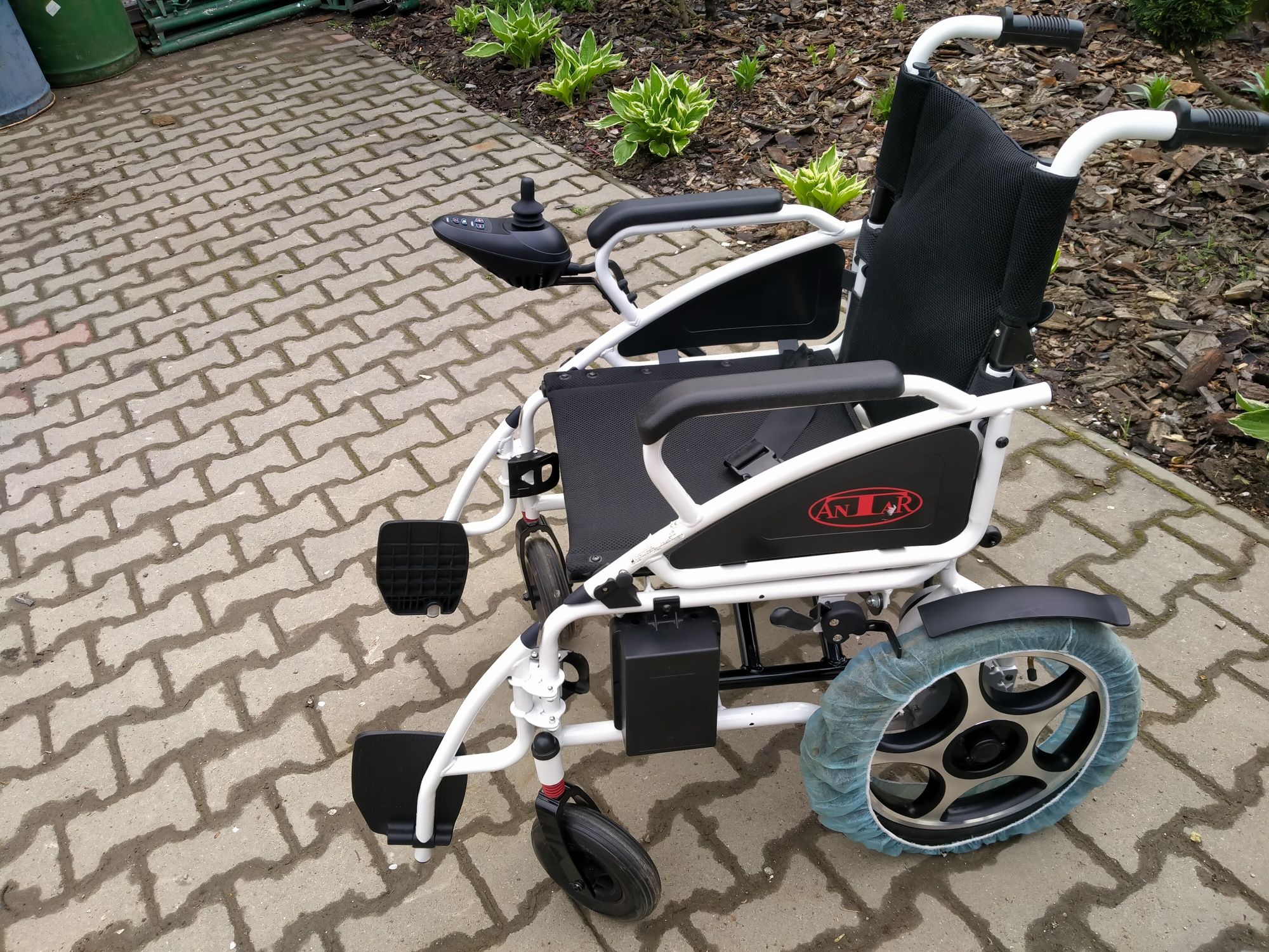 Wózek inwalidzki elektryczny antar