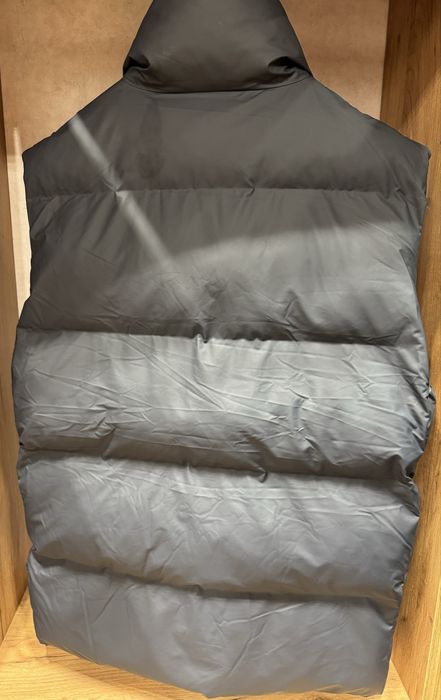 Жилет пуховый RAINS размер XL