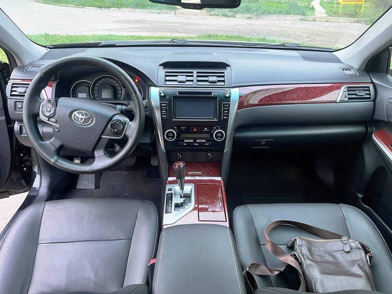 Toyota Camry 2013