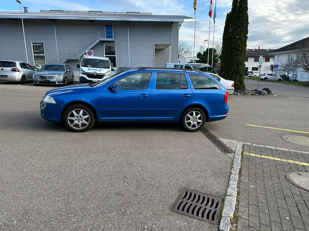 Części Skoda Octavia II 2.0 tfsi bwa 9463  1.8Tfsi 9910 cda kod lakier