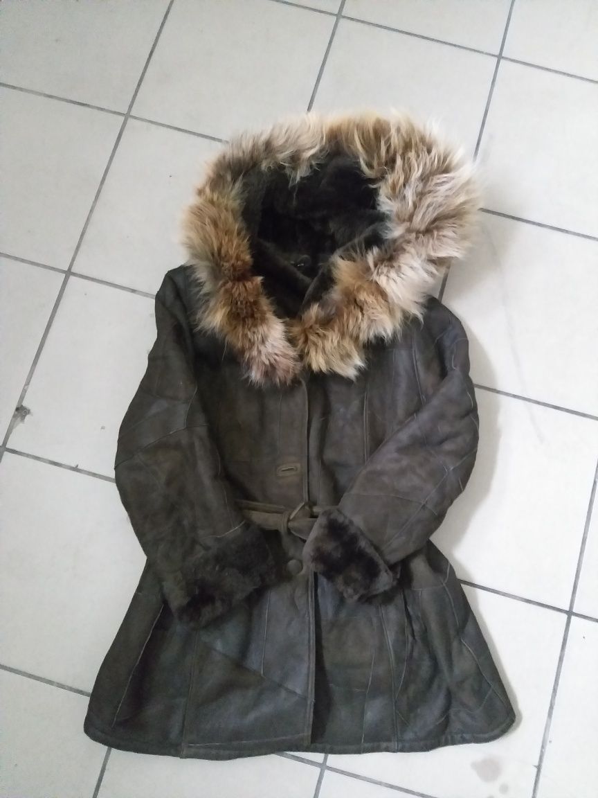 Kożuch damski , naturalny r. XL