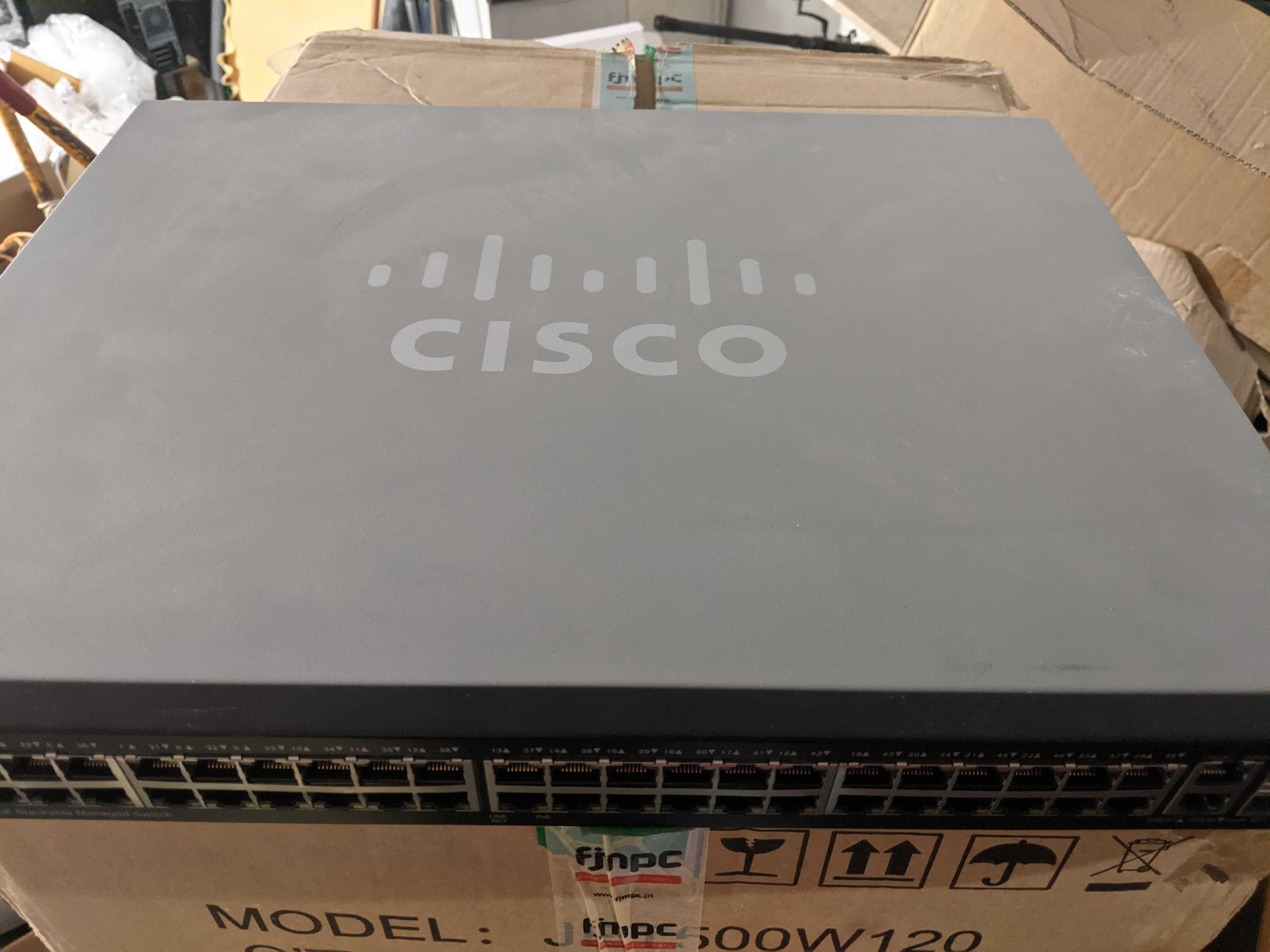 Switch Cisco SG500-52 port