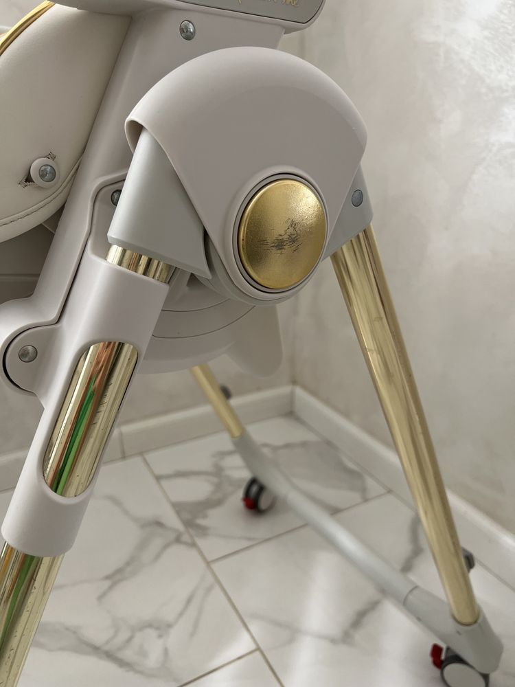 Стілець для годування Peg Perego Prima Pappa Follow Me Gold