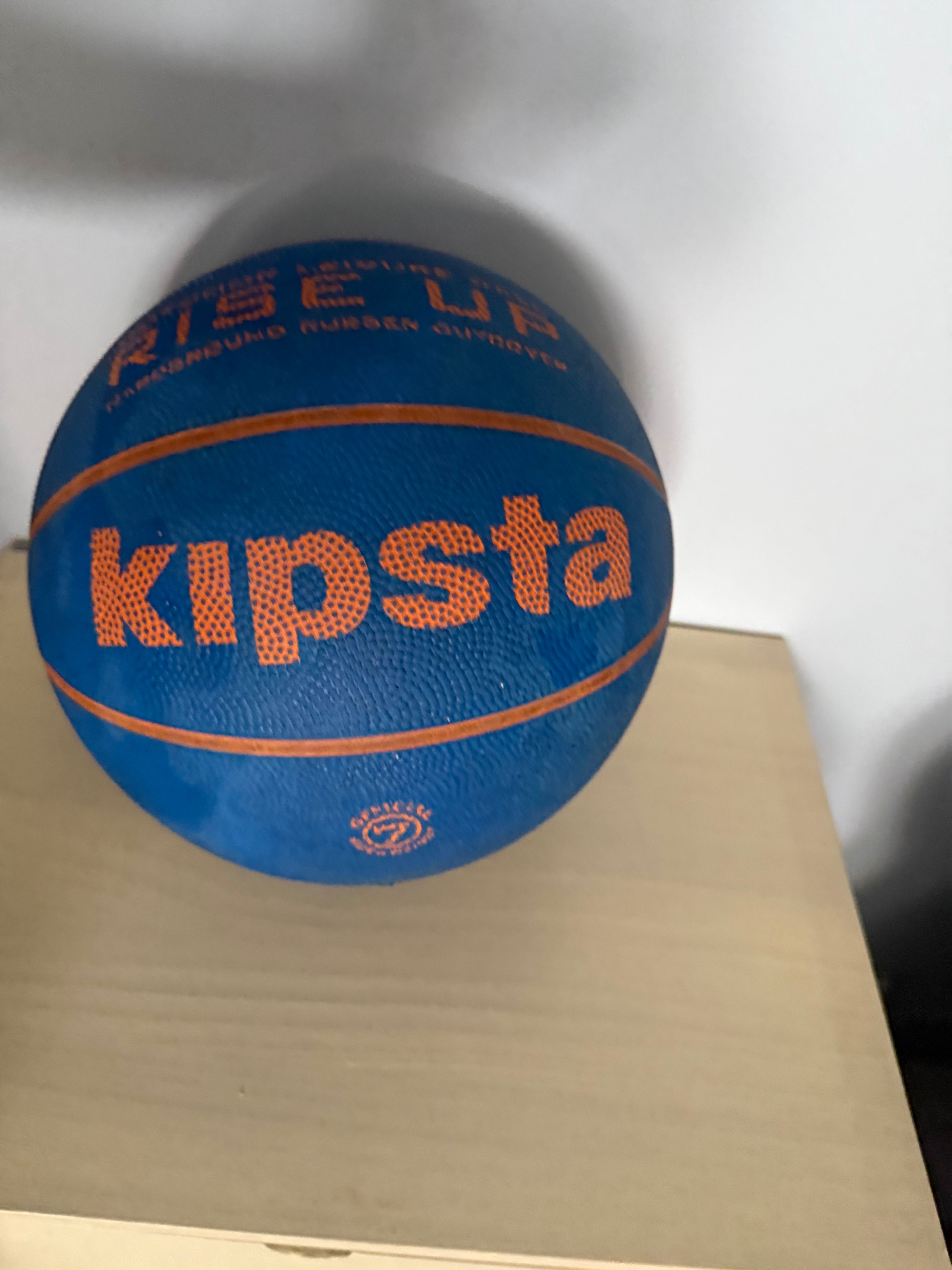 Nowa piłka do koszykówki Kipsta