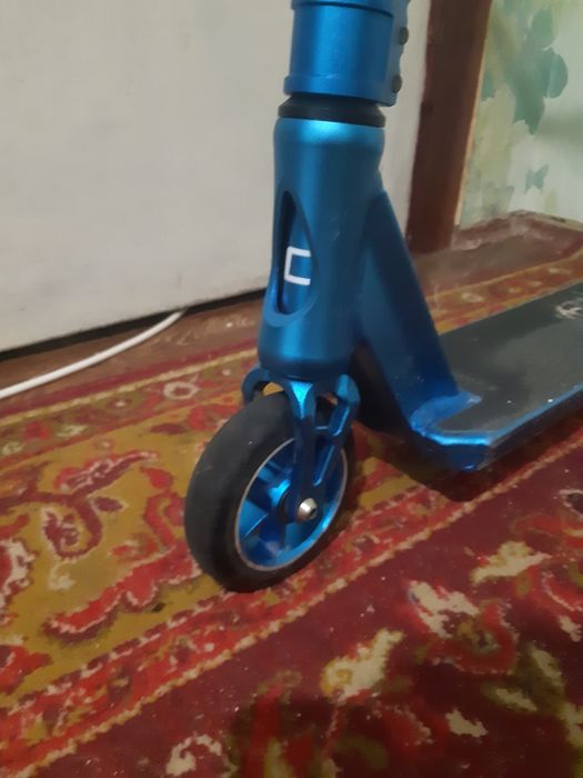 продам ИЛИ АБМЕН самакат кросер на скс стрит дека новый царапины коцки