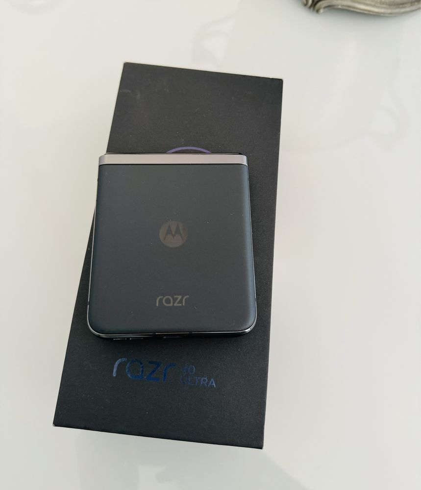 Motorola Razr 40 Ultra 5G - Garantia