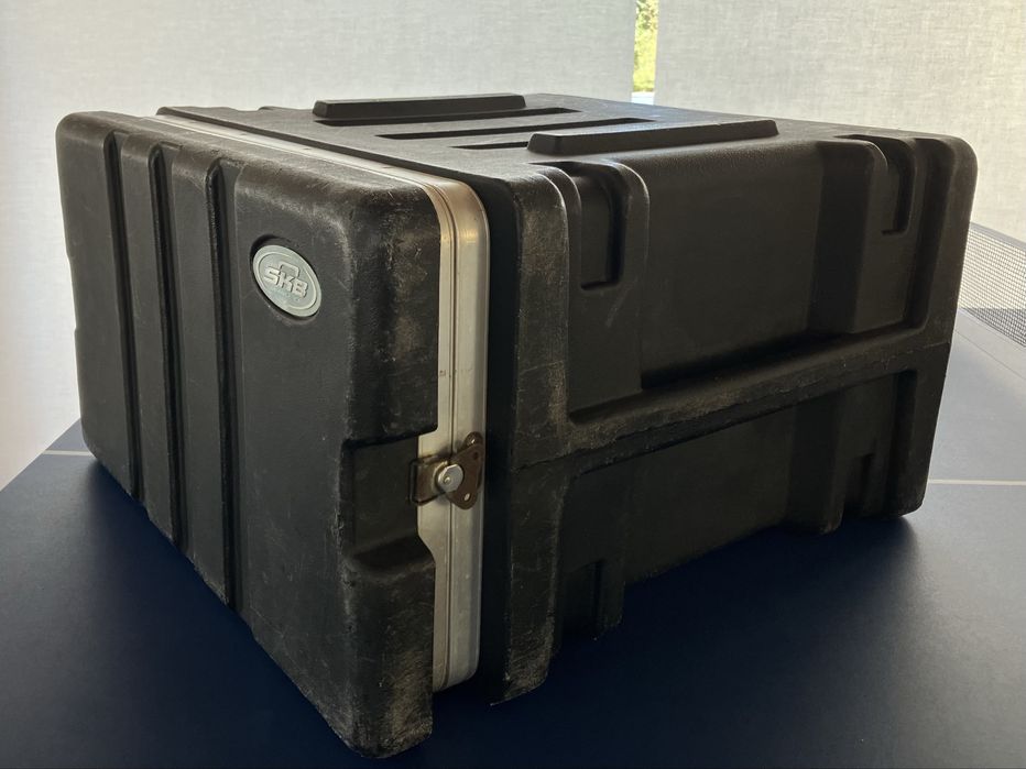 Rack SKB 6U Made in USA (Orange,CA) 2002