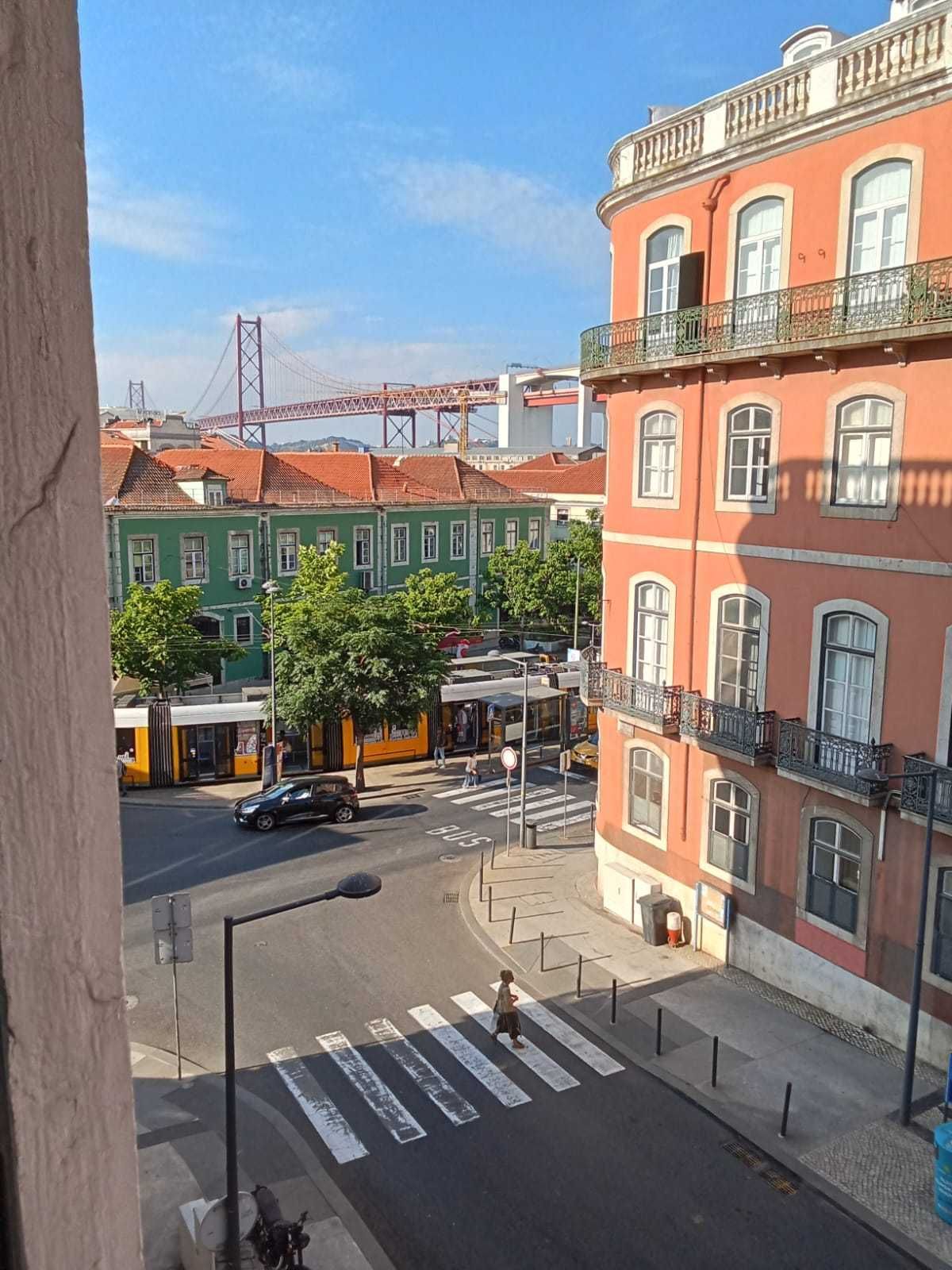 T4 Alcântara - Próximo Largo do Calvário