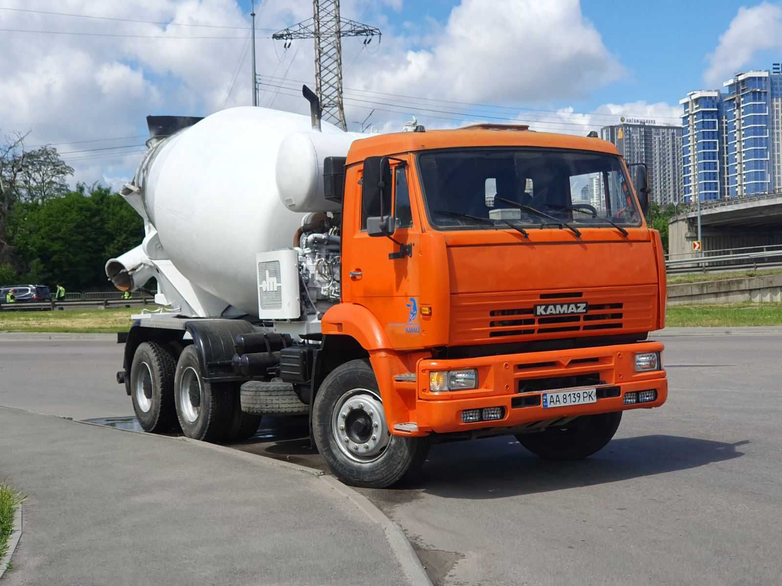 Бетон з доставкою, аренда бетононасосів