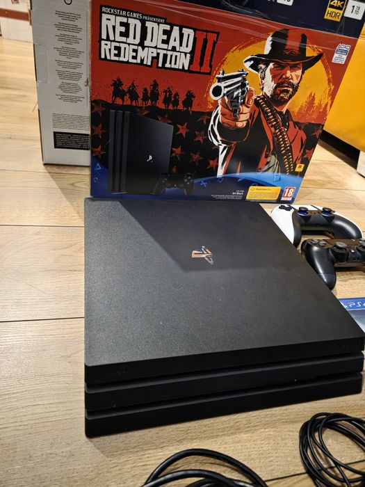 Konsola Playstation PS4 PRO 1TB Pudełko + 2x Kontrolery + Destiny 2
