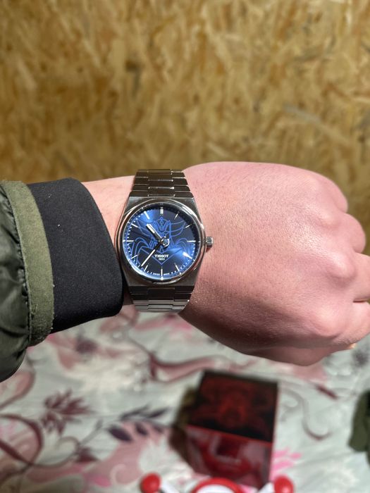 Часи tissot продам