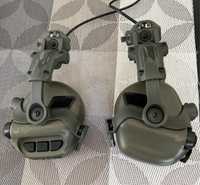 Татактичні навушники EARMOUR в комплекті кріпленнями