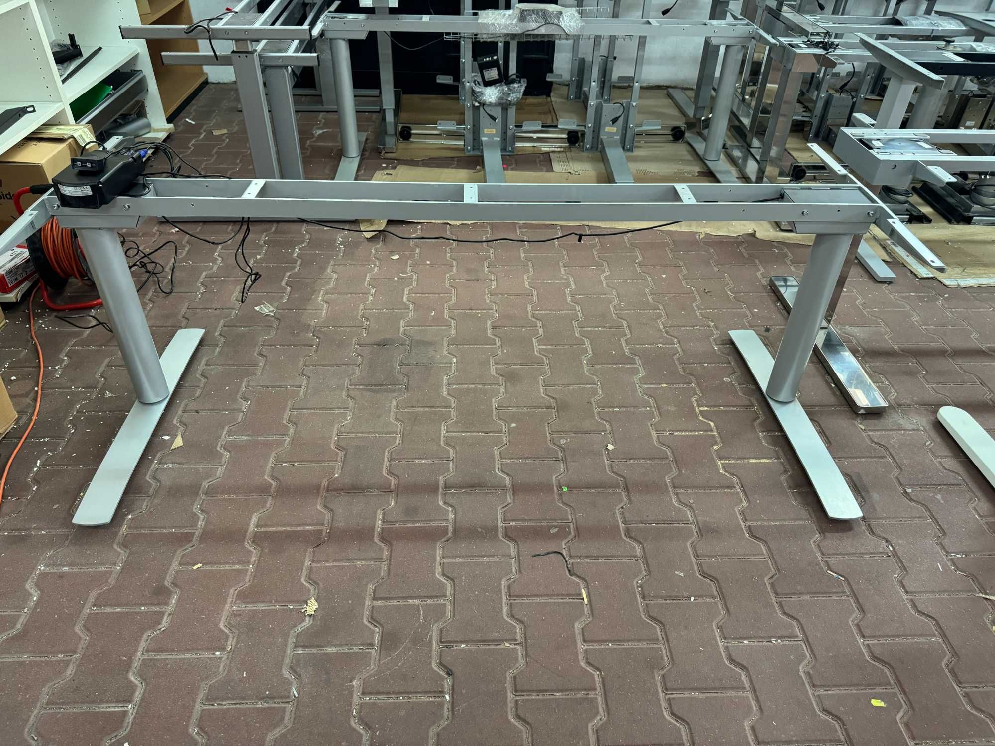 Stelaż z elektryczną regulacją wysokości 180x75 Ketterer Niemcy