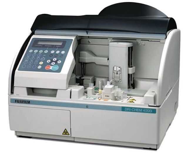 Fuji Dri chem 4000i - Bioquímica de Veterinária