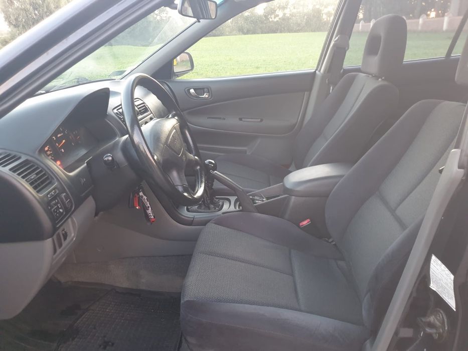 Mitsubishi Galant 2.0 16V klimatyzacja 2002r