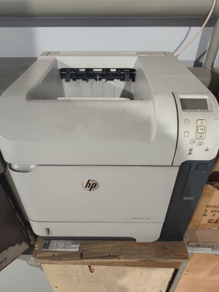 Принтер LaserJet 600 M601