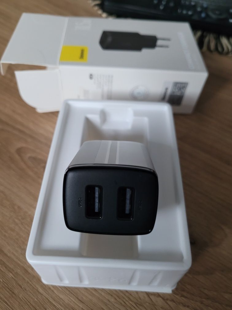 Ładowarka sieciowa Baseus 10,5W 2xUSB