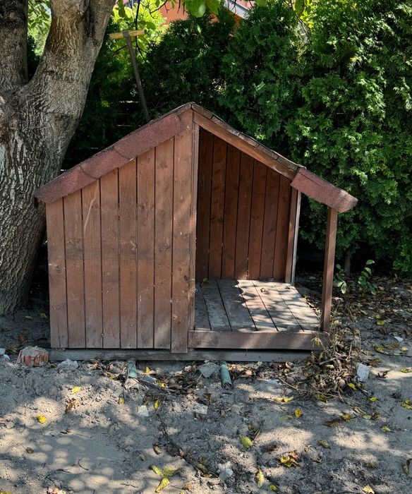 Buda dla psa z zadaszeniem - Jędrzejów