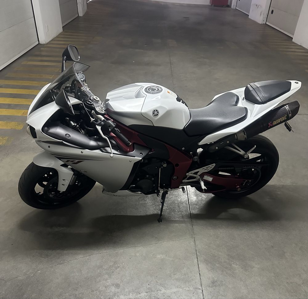 Yamaha R1 Crossplane 2010 – 34251 km