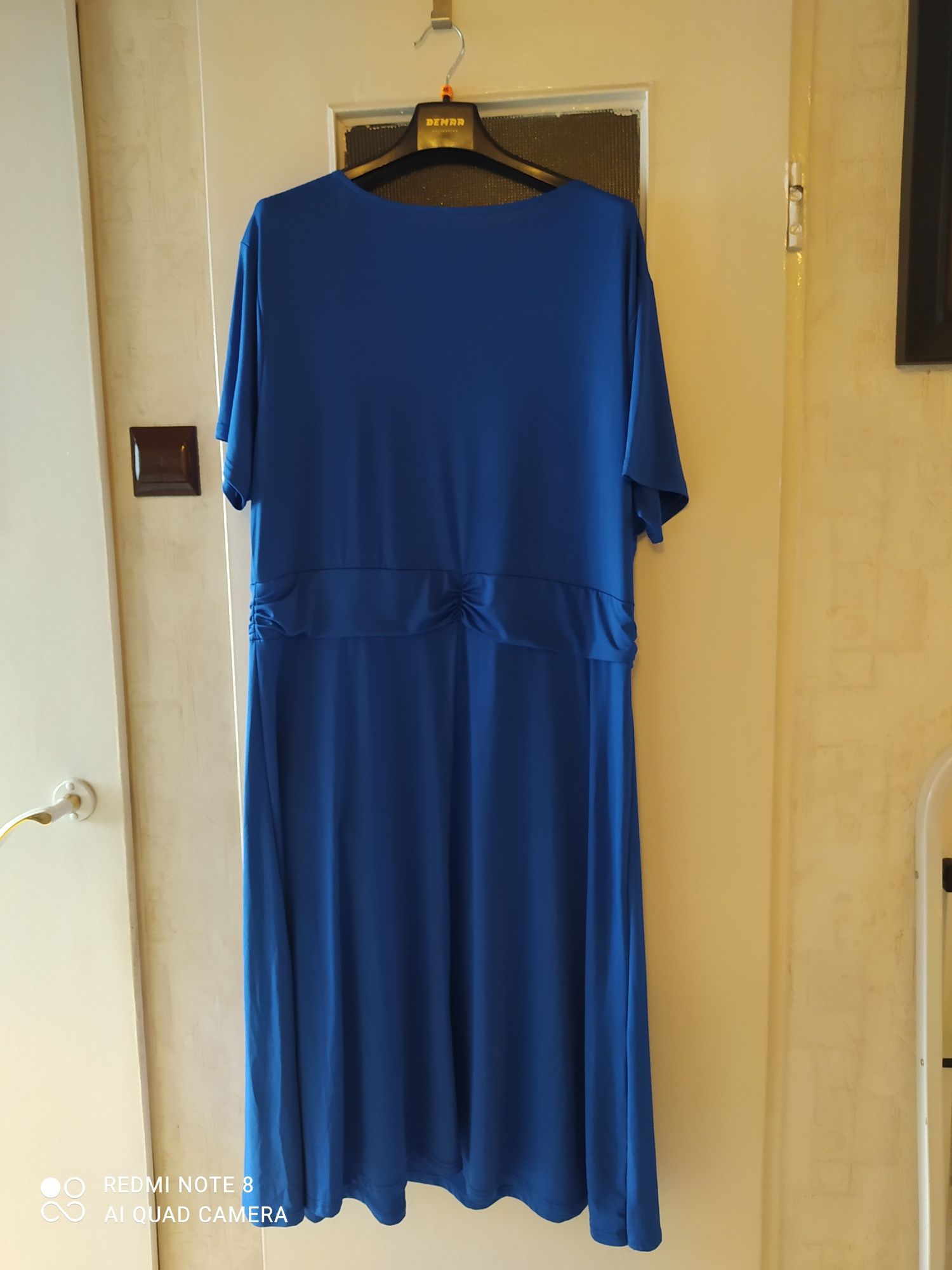 Duża sukienka niebieska ..5 XL