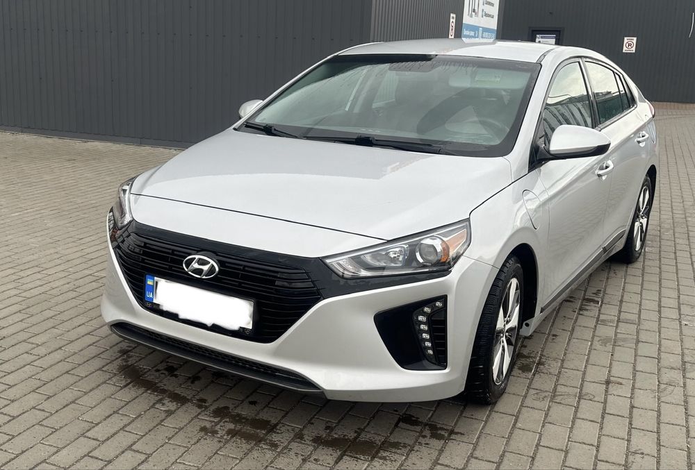 Hyundai ioniq plug-in hybrid