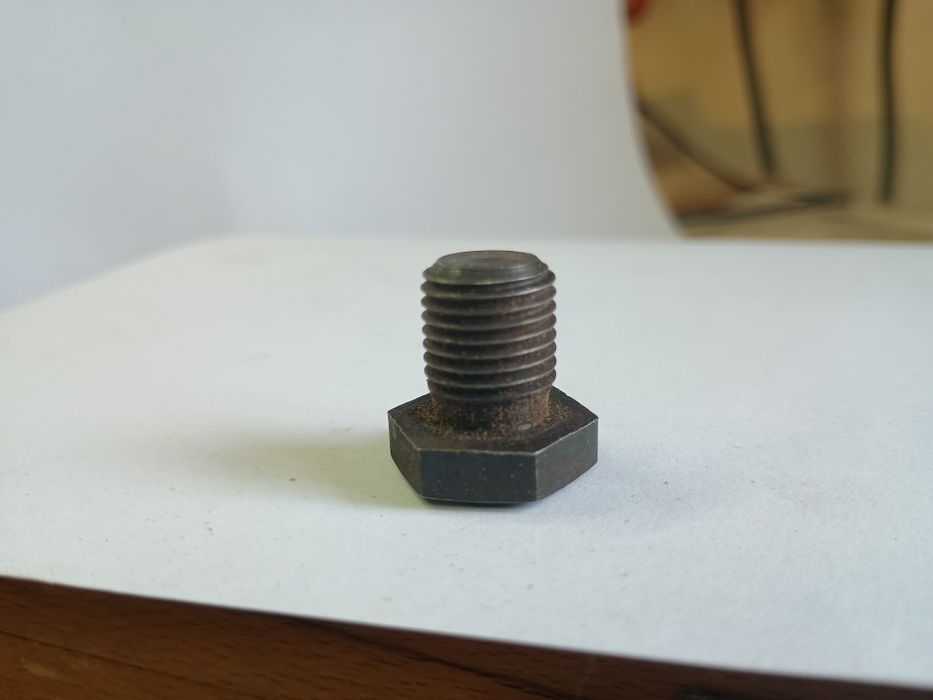 Śruby zaciskowe montażowe do strugarki do wału jaroma-