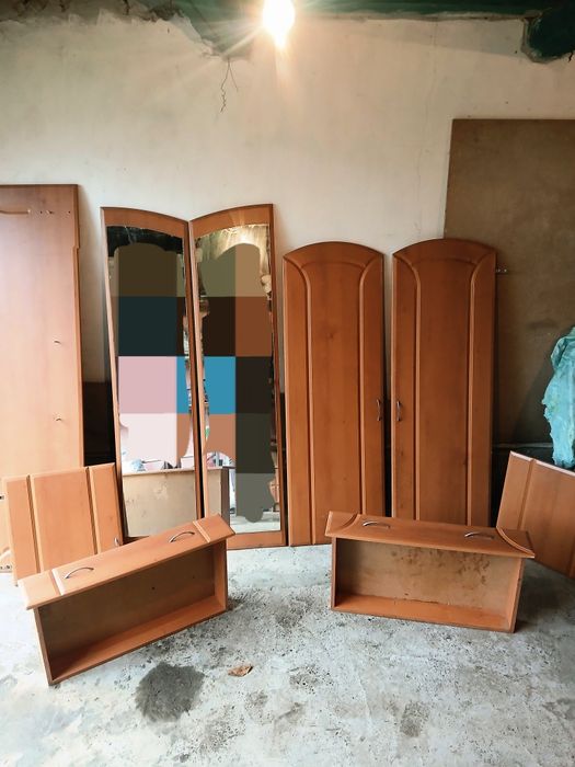 Продам шафу, двохспальне ліжко,комод