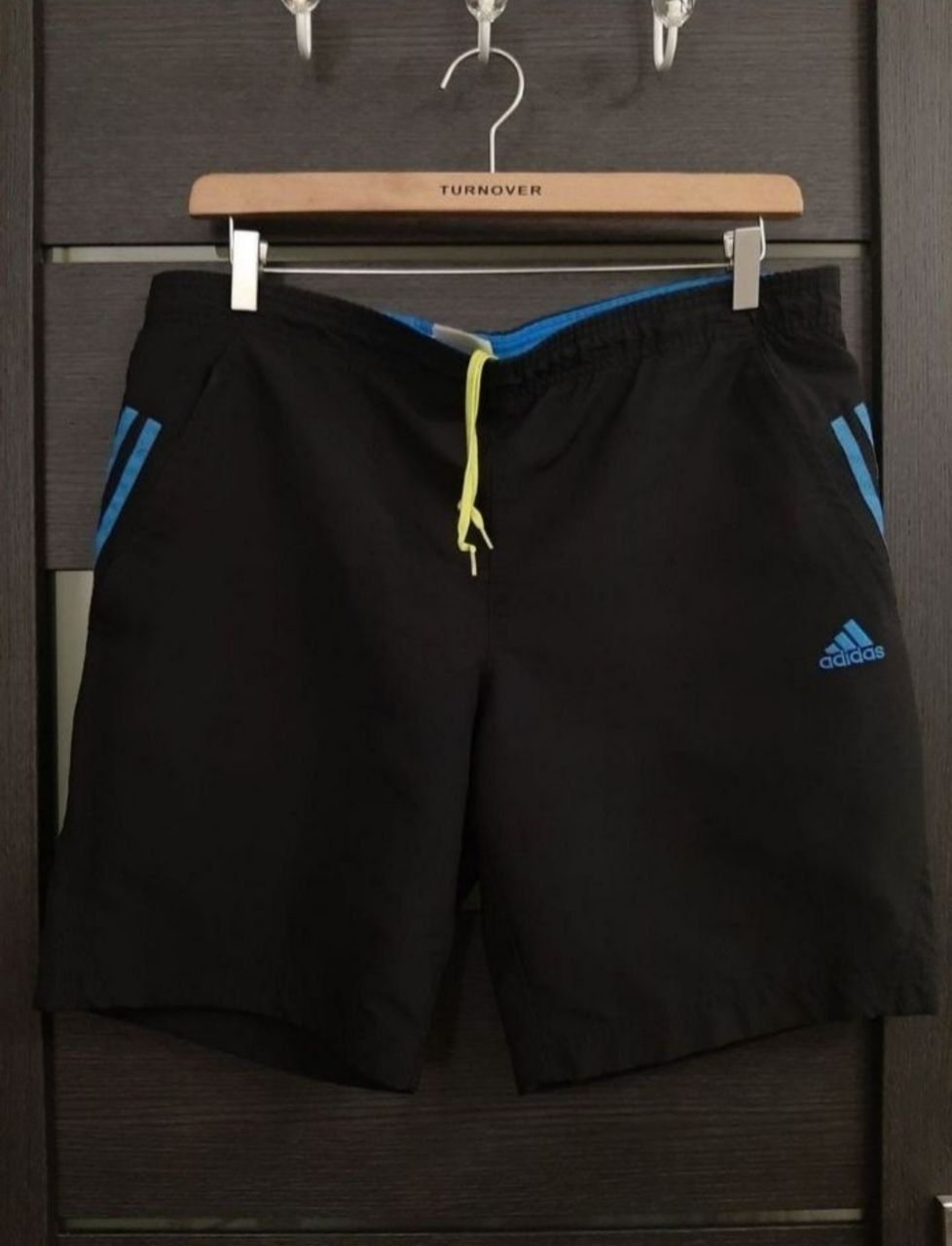 Шорти спортивні Adidas M.