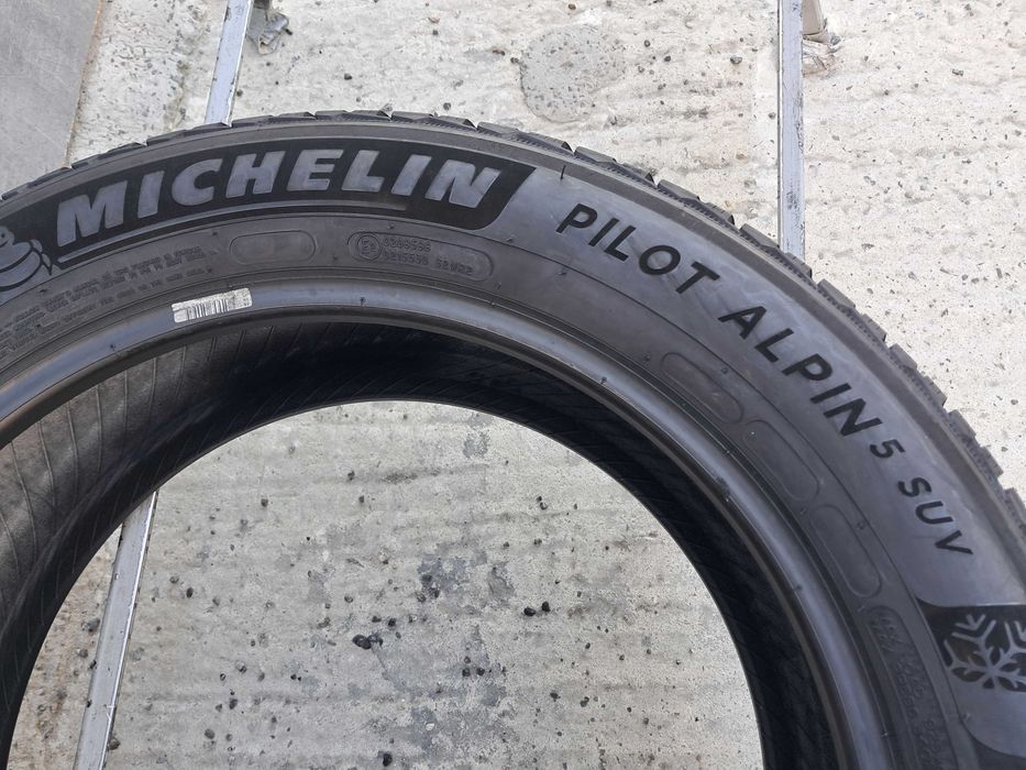 Резина зимова, 7.8мм, Michelin Pilot Alpin 5 SUV 235/55 R19 (арт14544)