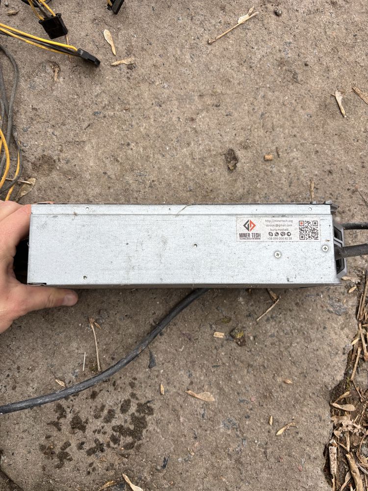 Серверный блок питания живлення НЕ РАБОЧИЙ ! Dell 2400 Вт майнинг 12 В