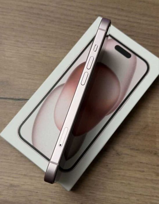 iPhone 15 256 ГБ
