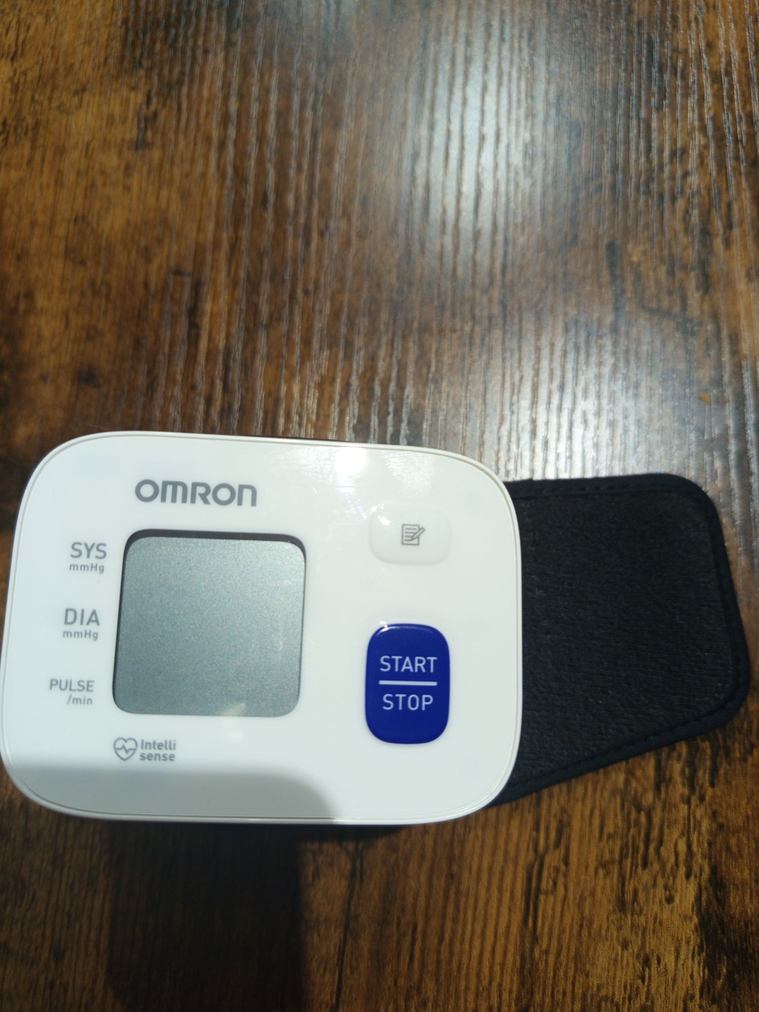 Omron RS1 ciśnieniomierz nadgarstkowy