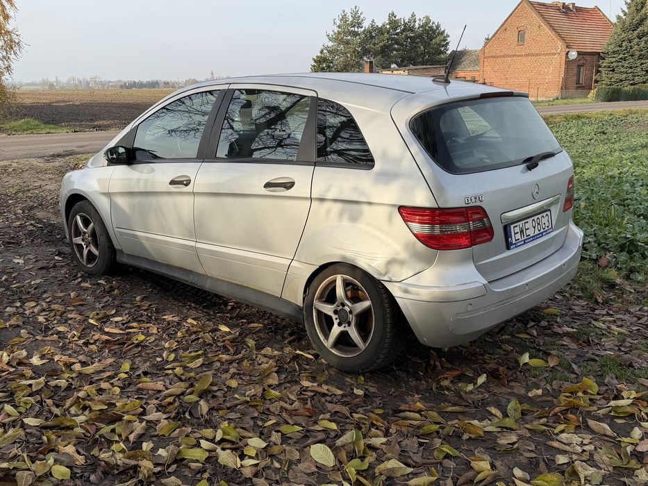 Mercedes b170  benzyna