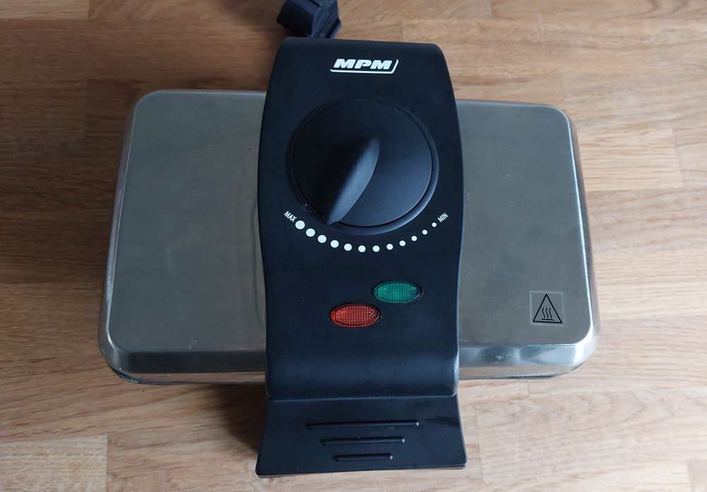 Gofrownica MPM 1000W