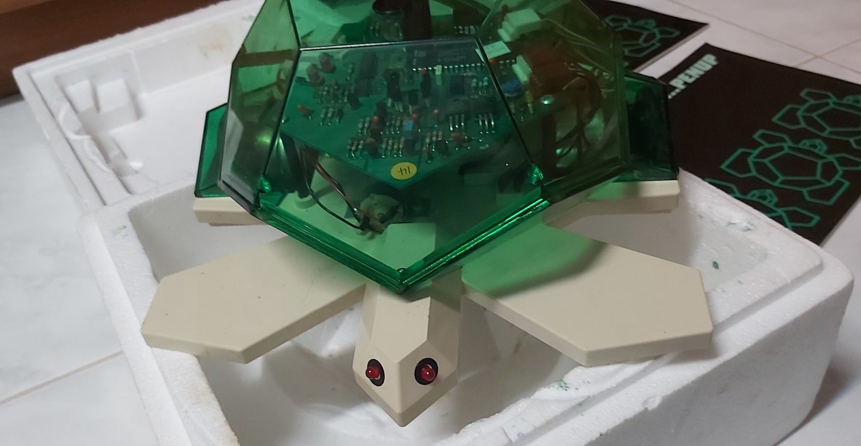 Robot Valiant Turtle