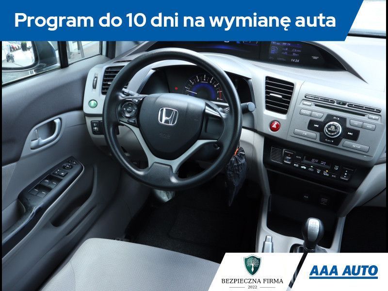 Honda Civic 1.8 i-VTEC, Klimatronic, Podgrzewane siedzienia