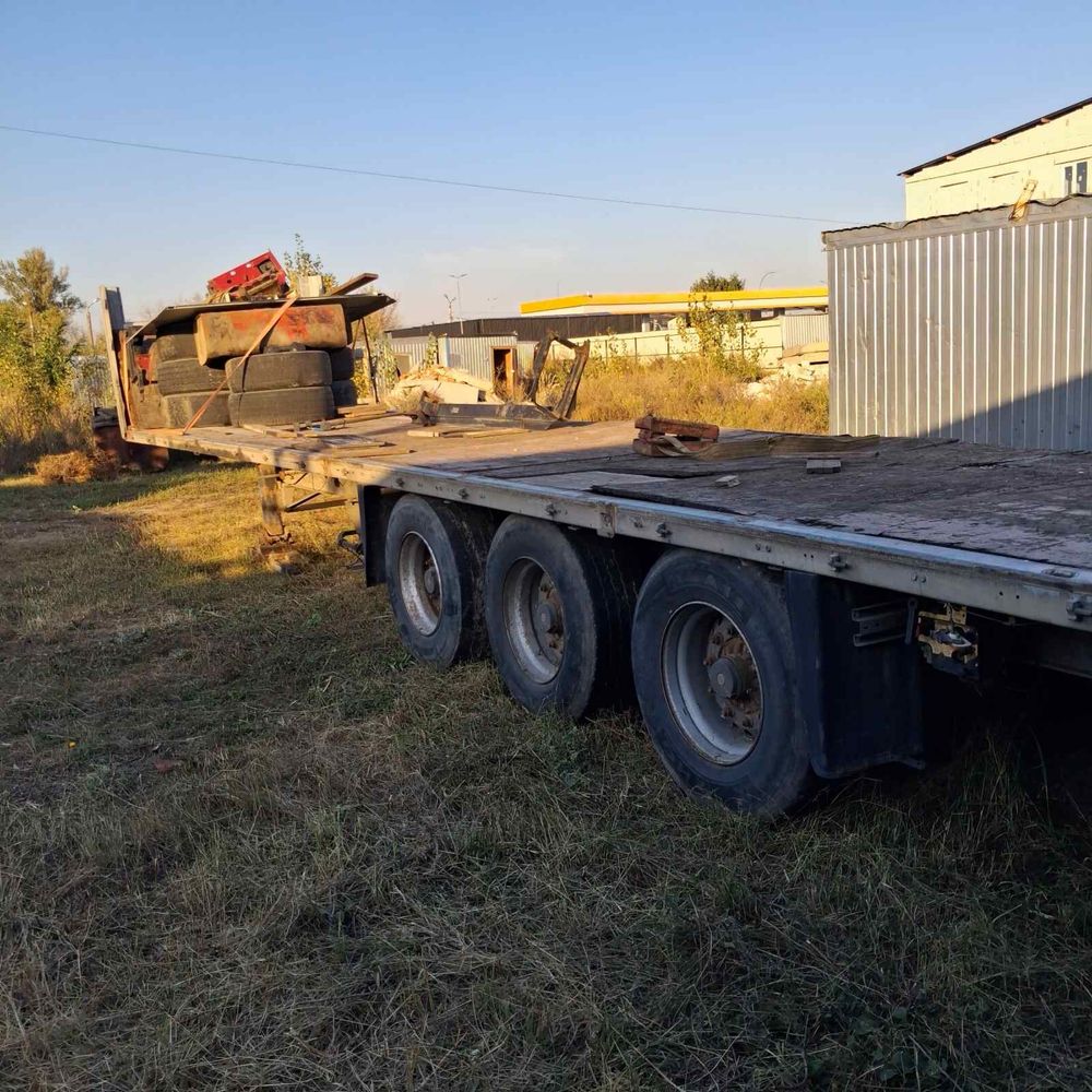 Напівпричіп Шміц/ ося saf  в робочому стані