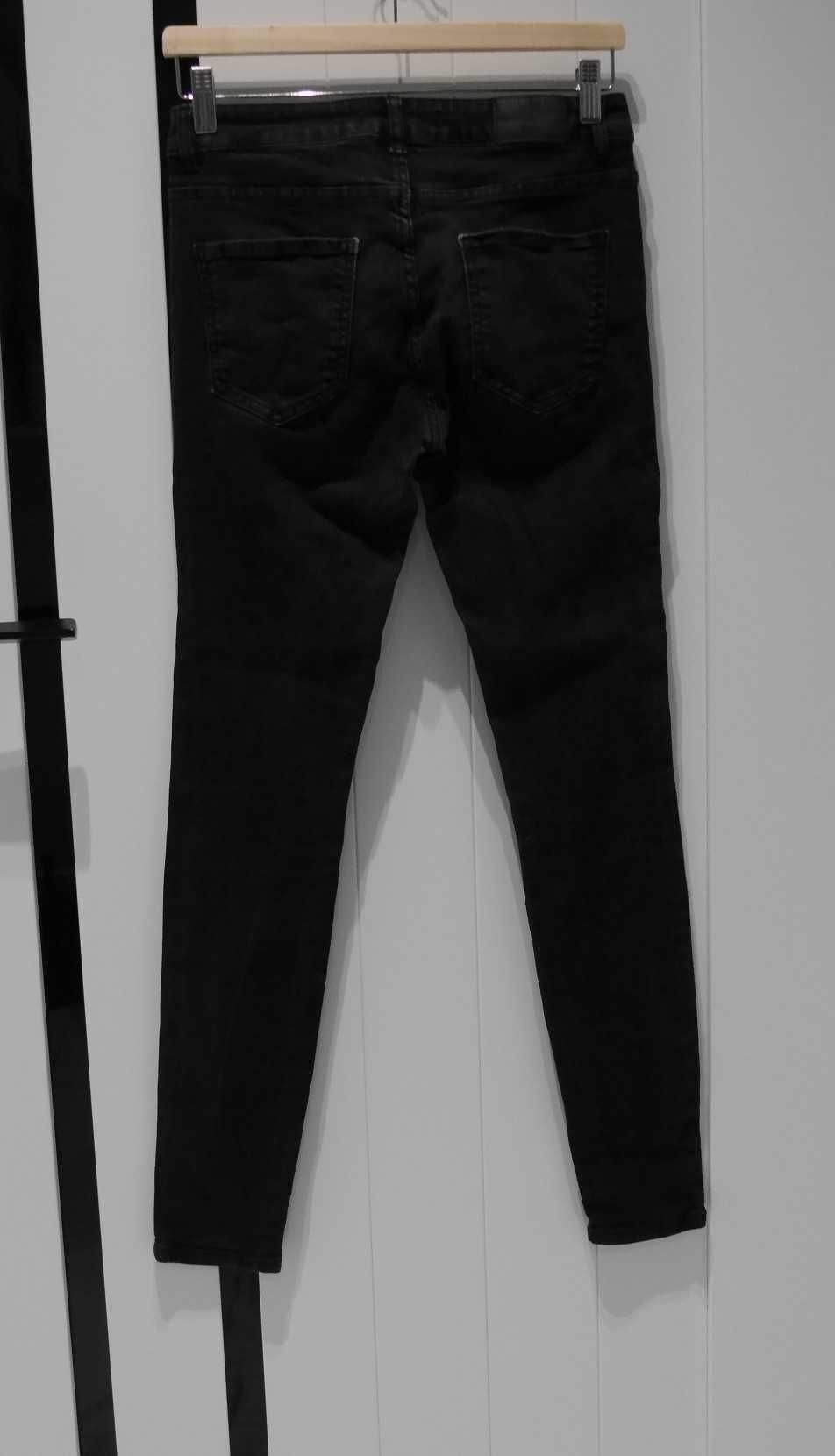 Gina Tricot fajne spodnie rurki 40 L