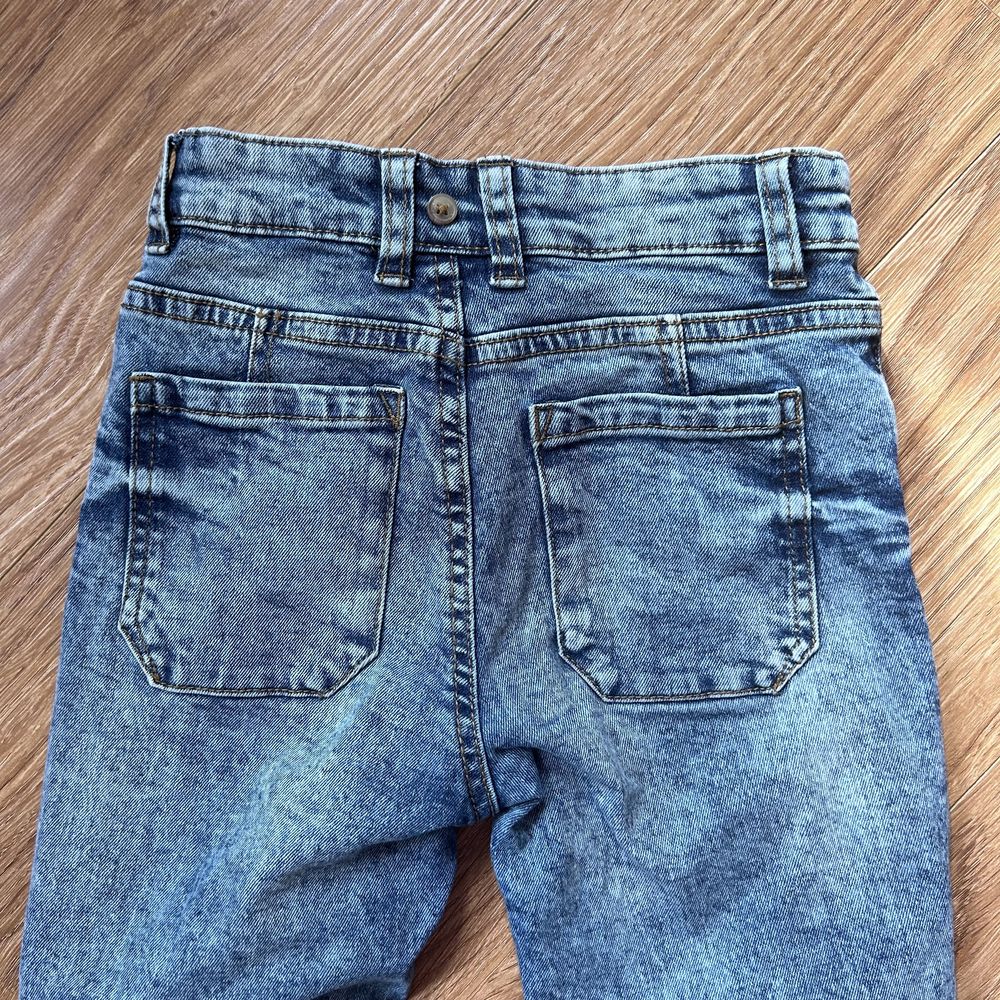 Джинсы штаны стрейчевые на мальчика 5-6 лет