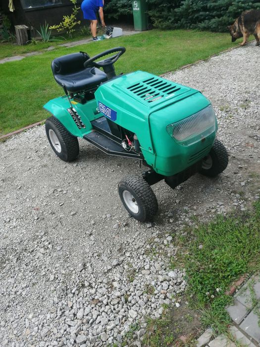 Kosiarka traktorek MTD