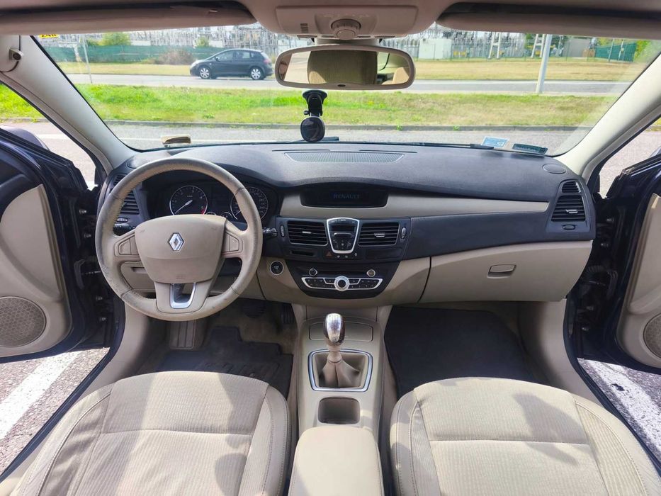 Renault Laguna 2.0 dCi Privilege 2009r.