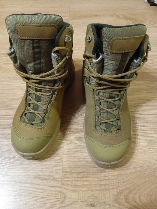 Тактичні військові берци