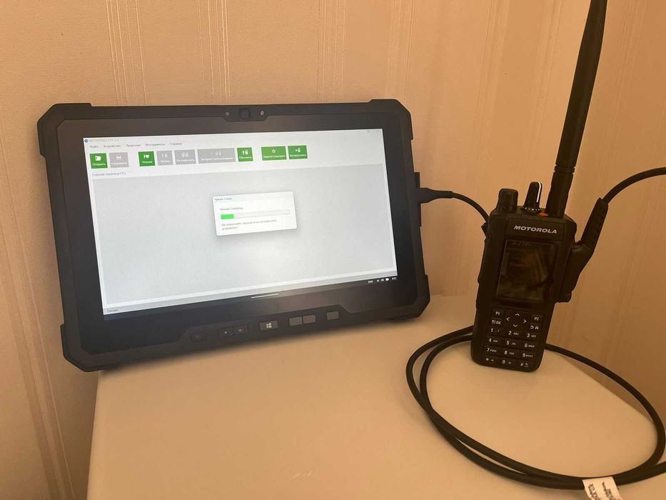 Планшет Dell 7212 c Motorola CPS 2.155.258.0