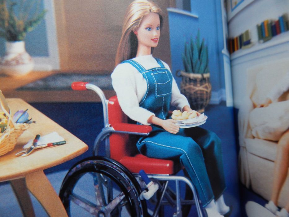 Книга про Барбі та Беккі англійською мовою, английский для школьников