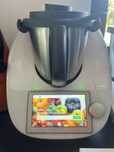 Sprzedam thermomix TM6 ze stacją Thermomix Friend i drugą misą